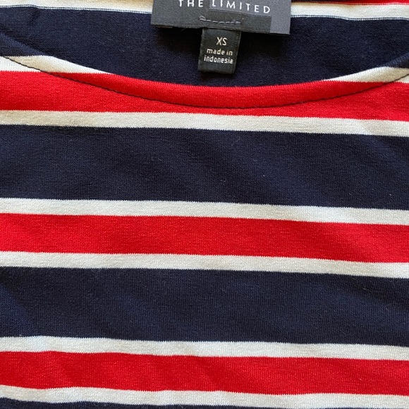 The LIMITED Top - Picture 2 of 2